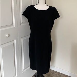 Josephine Chaus Black Short Sleeve Dress